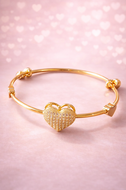 Apple-Shaped Jewel Box