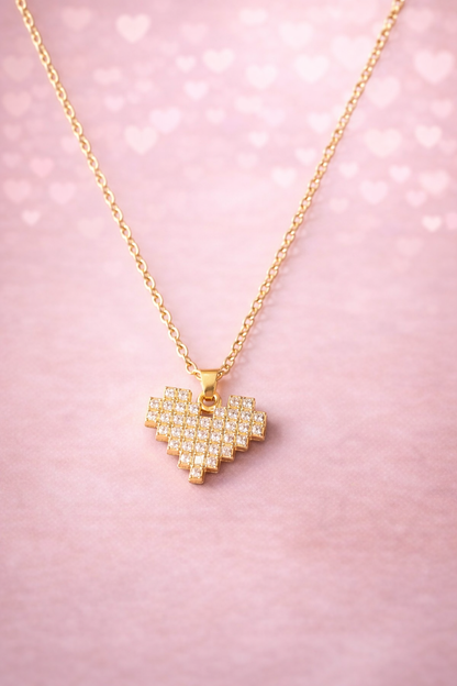 Apple-Shaped Jewel Box