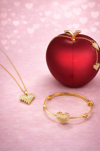 Apple-Shaped Jewel Box